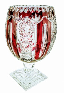 Kryształowy rubinowy wazon na nodze THC 