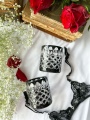 eleganckie-czarne-szklanki-do-whisky