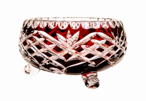 Rubinowa   kryształowa owocarka 20 cm Ananas