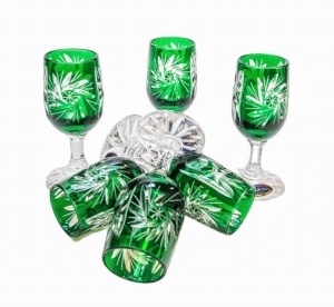 Szmaragdowe  kryształowe kieliszki do wódki 25ml