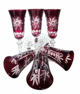 Champagnergläser aus Rubinkristall, 150 ml; Olivenmühle, 6 Stück