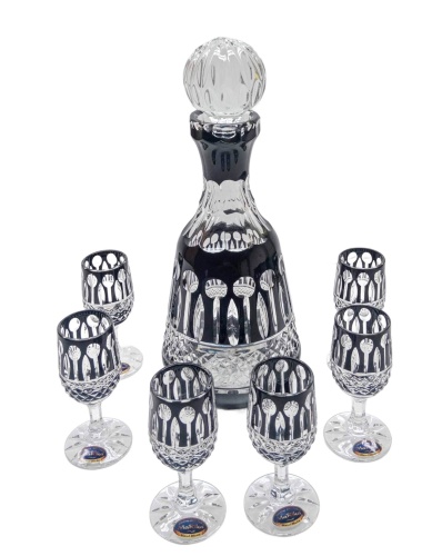 Czarny kryształowy zestaw do wódki.jpg