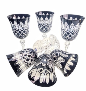 MaRika crystal Czarne Kieliszki Kryształowe do Wina – Zestaw 6 Sztuk z Ręcznie Zdobionym Wzorem Krata Oliwka, Pojemność 220 ml,