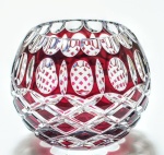 Rubinowy Kryształowy Wazon Kulka 10 cm – Krata Oliwka